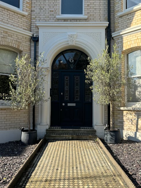Oakleigh Park garden services walk through for N11 homes